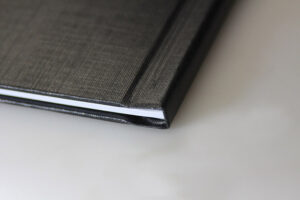 Hardcover-Klemmbindung Copyshop Hannover- Nahaufnahme